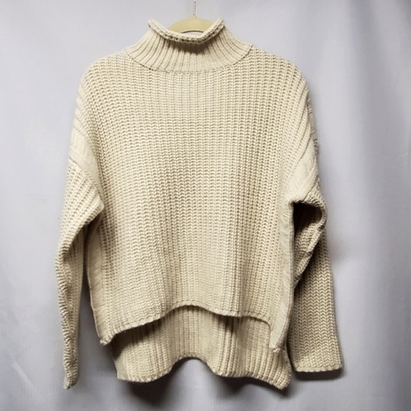 Mock Neck Knit Cheryl Sweater - Picture 4 of 9